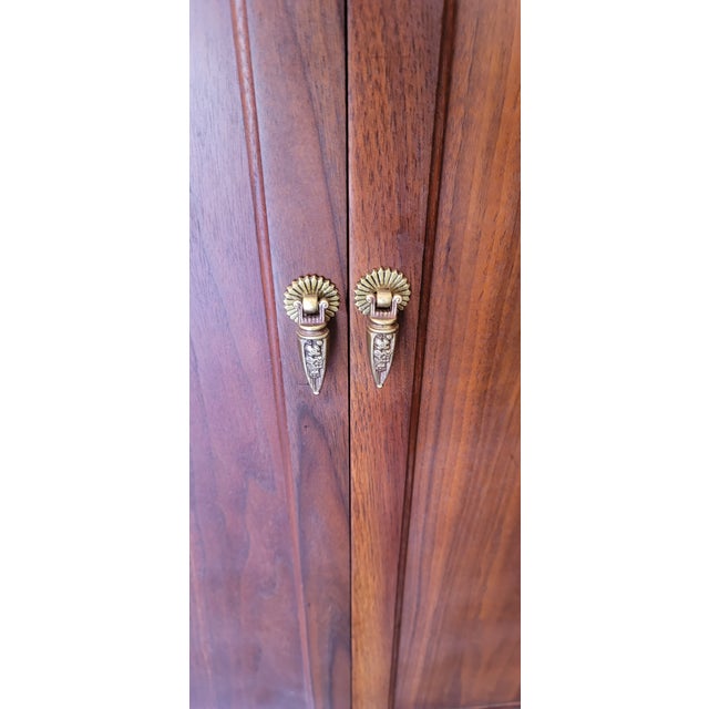 Globe-Wernicke Walnut Bookcase #48d Adjustable Shelfs For Sale - Image 9 of 10