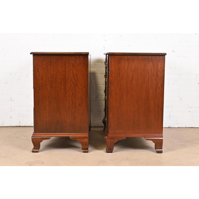Kindel Furniture Georgian Carved Mahogany Block Front Chests of Drawers, Newly Refinished For Sale - Image 10 of 12