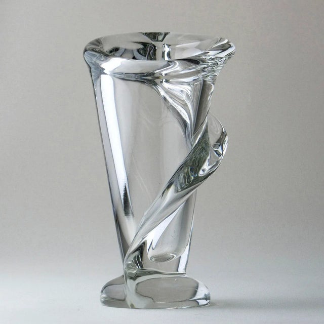 Mid-Century Modern Hand-Blown Glass Vase in Crystal Lily by Art Vannes Le Chatel, France, 1950s For Sale - Image 3 of 7