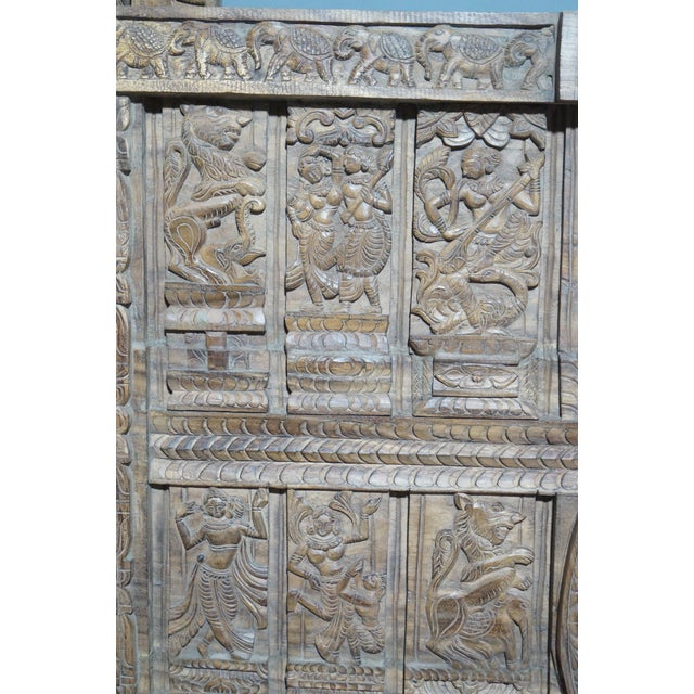 Vintage Hand-Carved Konark Sun Temple Chariot Wheel Panel – Solid Wood Architectural Wall Art & Headboard For Sale - Image 4 of 5