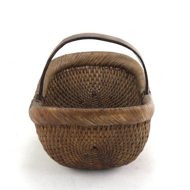 Farmhouse Early 20th Century Chinese Woven Reed Basket For Sale - Image 3 of 10