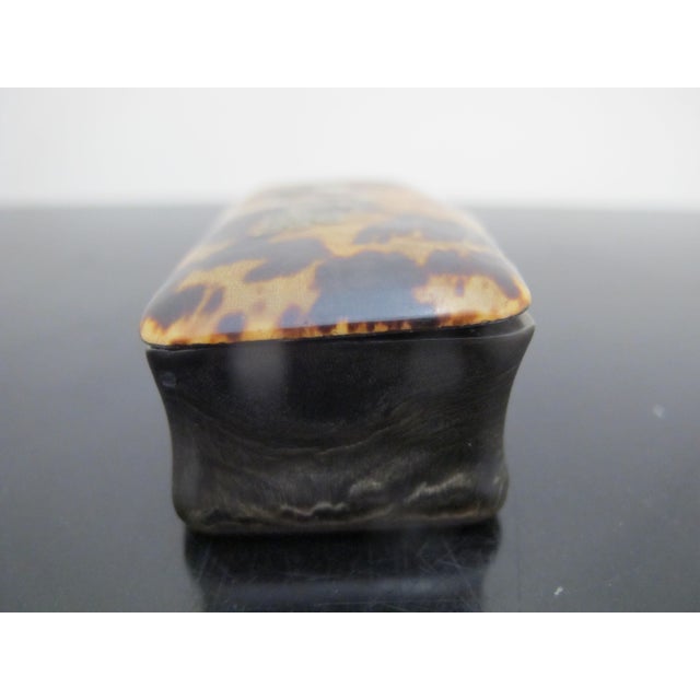 Late 19th Century Antique Victorian Pressed Horn Faux Tortoiseshell Silver Inlaid Pill Snuff Box For Sale - Image 5 of 8