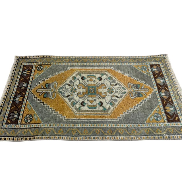 NC-059. Vintage Gray Turkish Oushak Hand-Knotted Rug, 01'07 x 03'03. Vintage Turkish Oushak small rug. Hand-knotted in...