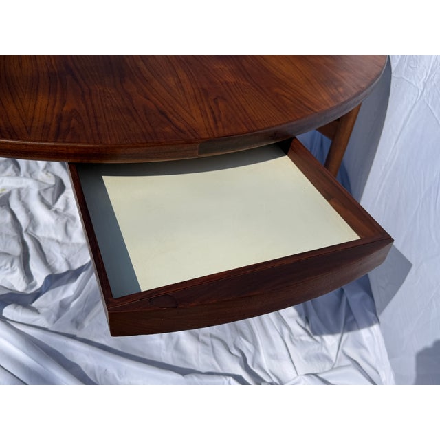 1970s Jens Risom Mid Century Modern Circular Table With Three Drawers 63" For Sale - Image 15 of 17