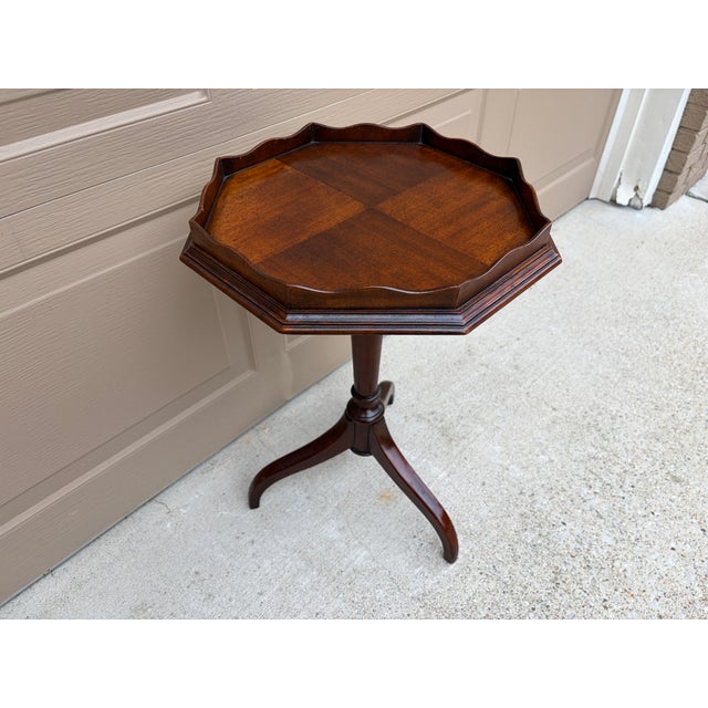 Mid-20th Century Mahogany Octagonal Drinks Table With Parquetry Top For Sale In South Bend - Image 6 of 12