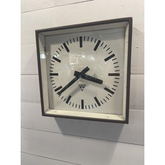 1970s Small Vintage Square Clock from Pragotron, 1970 For Sale - Image 5 of 5