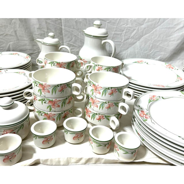 1960s Villeroy & Bosch Pattern Miami China Set - 102 Pieces For Sale In West Palm - Image 6 of 11