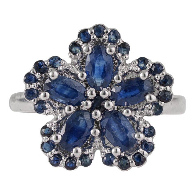 Vintage Style 2.28 Ct Natural Sapphire Floral Cluster Ring, Size 8 For Sale