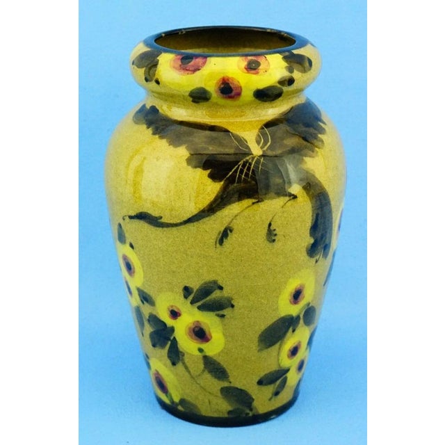 MEASUREMENTS: Height: 19.3 cm; Width: 12.5 cm; Depth: 12.5 cm; Weight: 0.557 kg Splendid Art Deco ceramic vase, entirely...