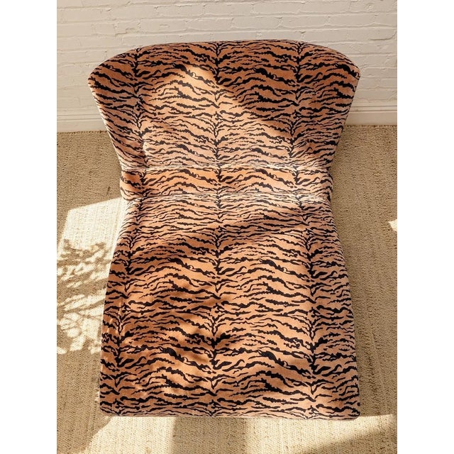 Textile 1950s Tiger Print Sculptural Chaise Lounge Newly Upholstered For Sale - Image 7 of 11