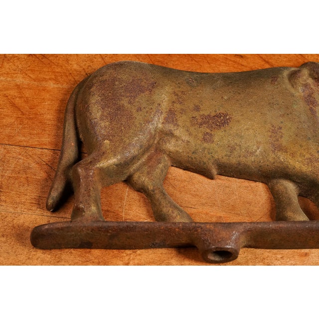 American Late 19th Century Cast Iron Butcher's Rack Crest - Cow Motif For Sale - Image 3 of 5