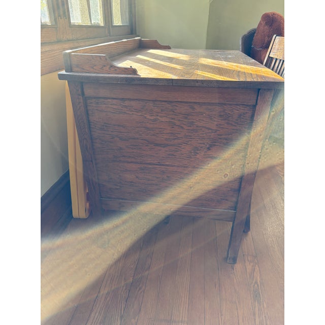 Late 19th Century Antique American Solid Oak Teacher's Desk & Mission Style Chair – 2 Piece Set For Sale - Image 5 of 10