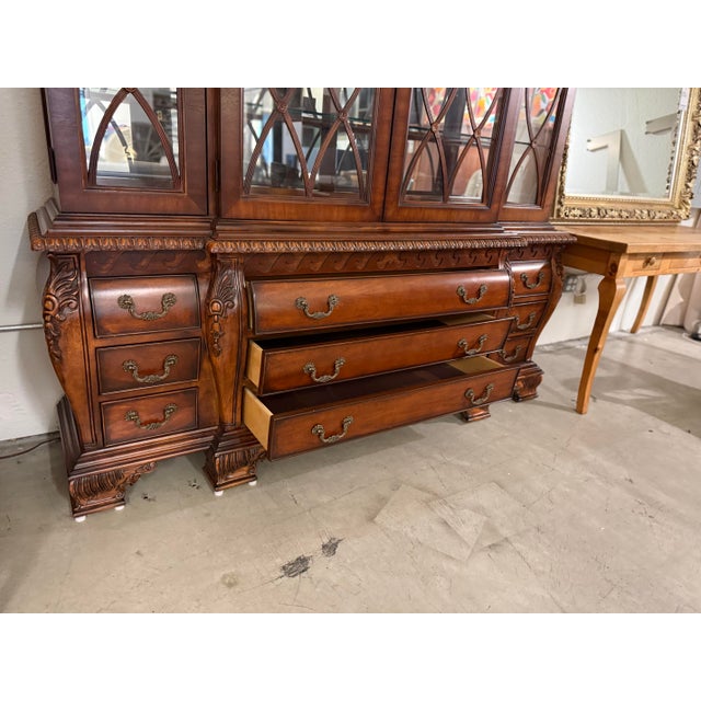 Federal Style Carved Mahogany Lighted Breakfront China Cabinet For Sale In San Francisco - Image 6 of 12