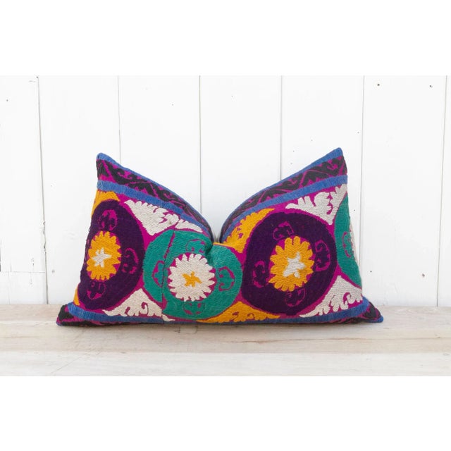 Daffodil Suzani Lumbar Pillow For Sale In Los Angeles - Image 6 of 9