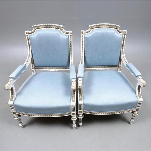 Gustavian Swedish Armchairs in White & Gold, 1920s, Set of 2 For Sale - Image 4 of 5