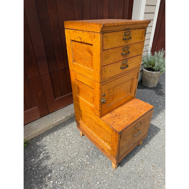 Wood Early 20th Century Library Bureau Quarter-Sawn Oak Modular Filing & Storage Cabinet For Sale - Image 7 of 18