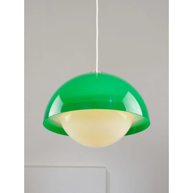 Italian Space Age Pendant in Chrome and Acrylic Glass, 1970s For Sale - Image 18 of 18