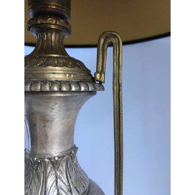 French Marble and Metal Urn Table Lamp With Figural Bust For Sale In Philadelphia - Image 6 of 11