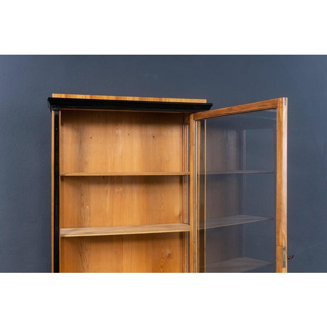 1st half of the 19th Century Showcase Cabinet For Sale - Image 6 of 17
