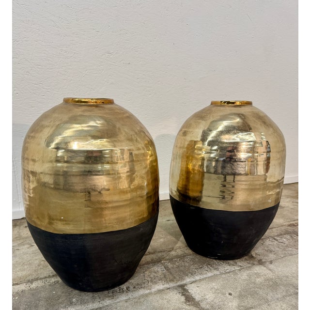 Contemporary Pair of Large Vases, Italy, 1970s For Sale - Image 3 of 6