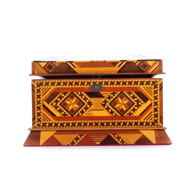 Vintage Geometrical Design Wooden Jewelry Box For Sale