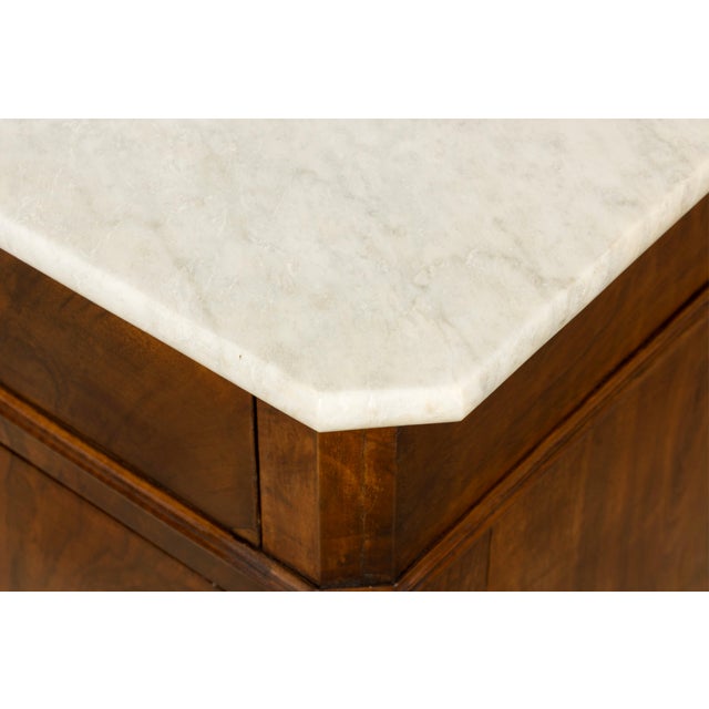 Wood Mid-19th Century French Louis Philippe Walnut Commode With Carrara Marble Top For Sale - Image 7 of 18