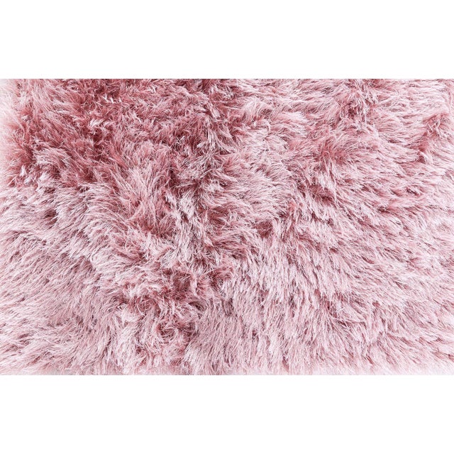 Modern Shaggy Rug in Pink Tones by Doris Leslie Blau Size: 3'0" × 6'7" (91 × 200 cm) The new shaggy rug features a rich,...