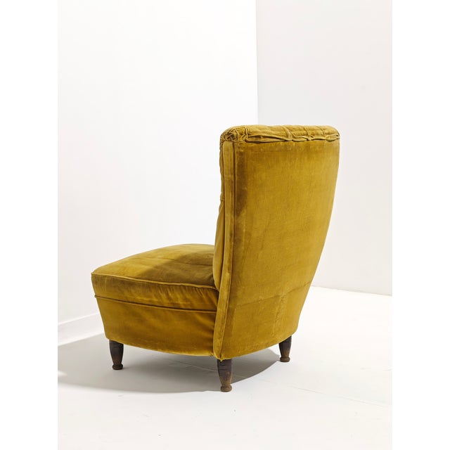 1950s Italian Velvet Chair with Capitonné Workmanship, 1950s For Sale - Image 5 of 10