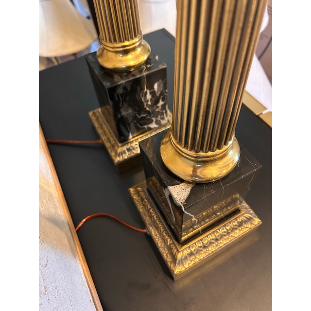 1960s 1960s Louis XVI Style Neoclassical Brass Column Lamps With Black Marble Bases – Architectural Statement Lighting - a Pair For Sale - Image 5 of 6