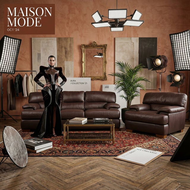 2000 - 2009 Leather Lounge Set — Studio Edition For Sale - Image 5 of 9