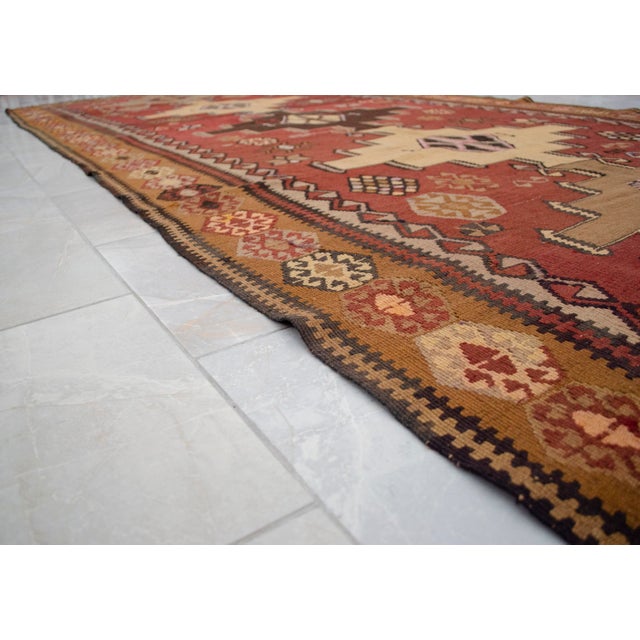 1970s Handwoven Turkish Kilim Rug Tribal Earth Tones Organic Wool Rug - 5′5″ X 12′1″ For Sale - Image 18 of 18