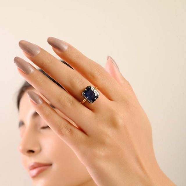 Ink Blue 18k Yellow Gold Blue Sapphire & Black Rhodium Art Deco Ring Size 5 For Sale - Image 8 of 16