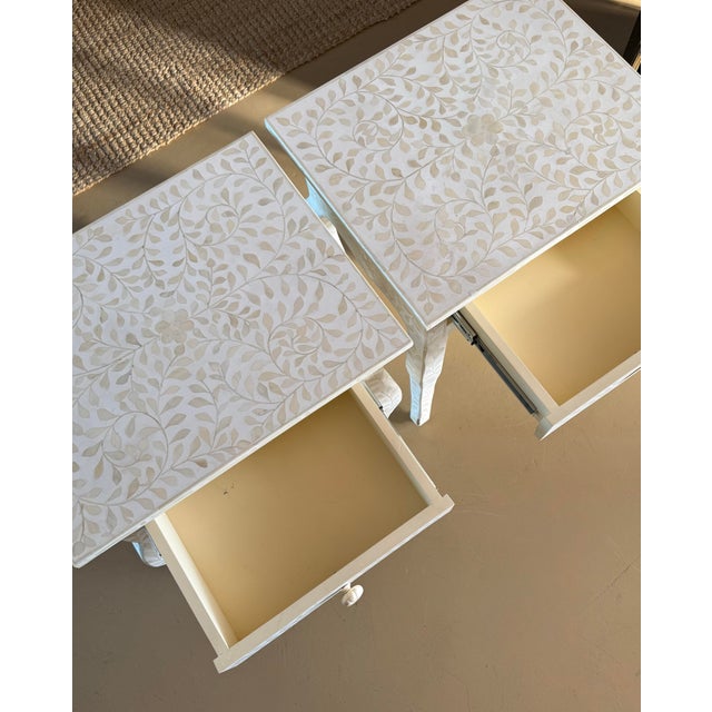 Sculpture Materials Pair of Mosaic Amira Nightstands by Restoration Hardware, 21st Century For Sale - Image 7 of 12