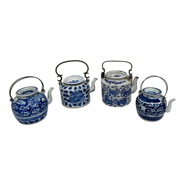 Chinese Export Blue & White Porcelain Teapots, Set of Four For Sale