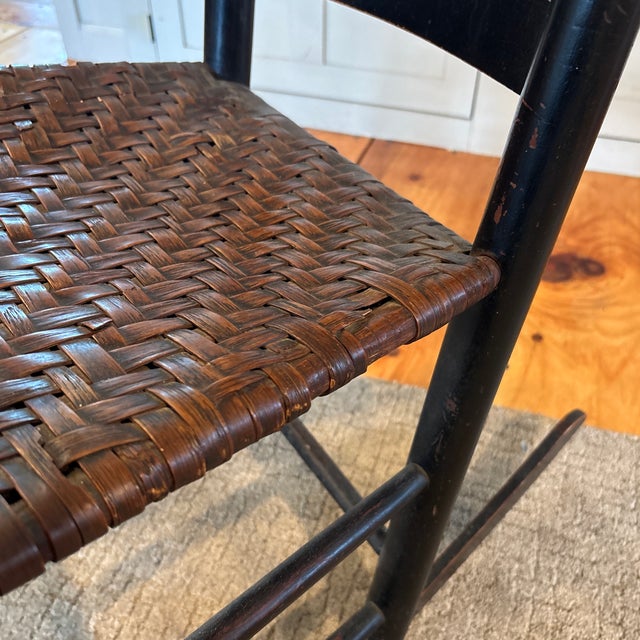 Mid 19th Century Mid 19th Century New England Style Wooden Rocking Chair With Rush Seat. For Sale - Image 5 of 12