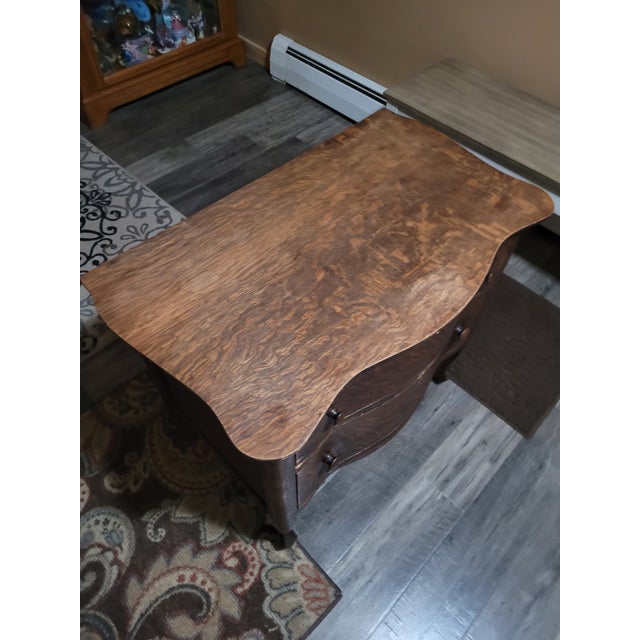 Beautiful Antique Serpentine Tiger Oak 2-Drawer Dresser/Nightstand. Dark finish. All original. Claw Style Feet. 1890 to...