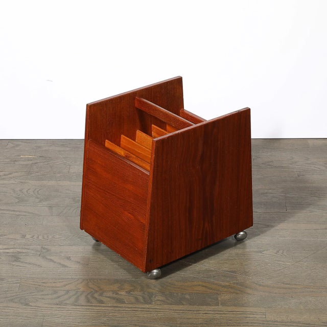 Wood Mid-Century Magazine Rack in Book-Matched Rosewood by Rolf Hesland for Bruskbo For Sale - Image 7 of 12