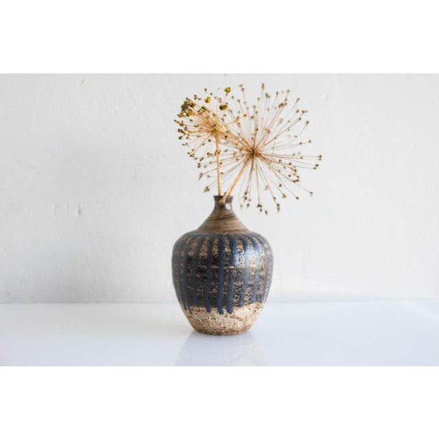 Mid-Century Scandinavian Modern Brutalist Art Design Art Pottery Vase by Mari Simmulson for Upsala Ekeby, Sweden, 1970s For Sale - Image 11 of 12