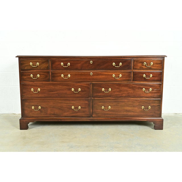 Henkel Harris Georgian Solid Mahogany Ten-Drawer Dresser or Chest of Drawers, 1970s For Sale - Image 13 of 13
