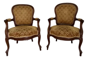 Early 20th Century Vintage Louis XV Style Arm Chairs in Velvety Damask Upholstery - A Pair