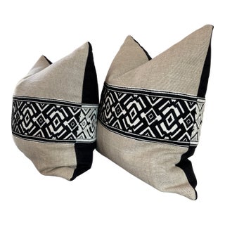 Pair of Black and White Trimmed 20” Pillows For Sale