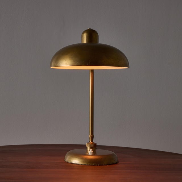 Brass 1940s Giovanni Michelucci Patinated Brass Ministerial Desk Lamp for Lariolux For Sale - Image 8 of 17