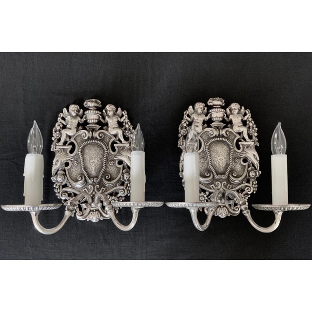 Antique Edward F Caldwell Silver Plated Cherub Wall Sconce (Set of 4) c.1910 For Sale In New York - Image 6 of 17
