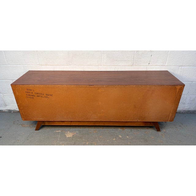 Mid 20th Century Walnut and Burl Credenza by Young Manufacturing For Sale - Image 15 of 15