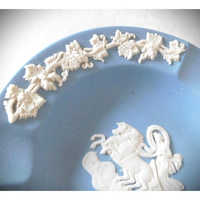 Wedgwood Wedgwood Jasperware Blue Round Ashtray, Mid Century, Made in England For Sale - Image 4 of 9