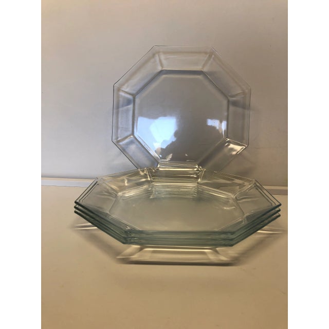1980s Vintage Arcoroc France Clear Glass Dinner Plates- Set of 4 For Sale - Image 5 of 5