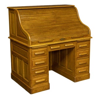 Early 20th Century Oak Roll Top Desk For Sale