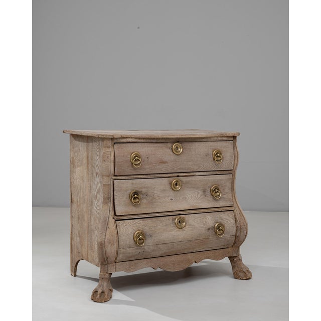 1820s Dutch Oak Bombe Chest Of Drawers For Sale In Greensboro - Image 6 of 18