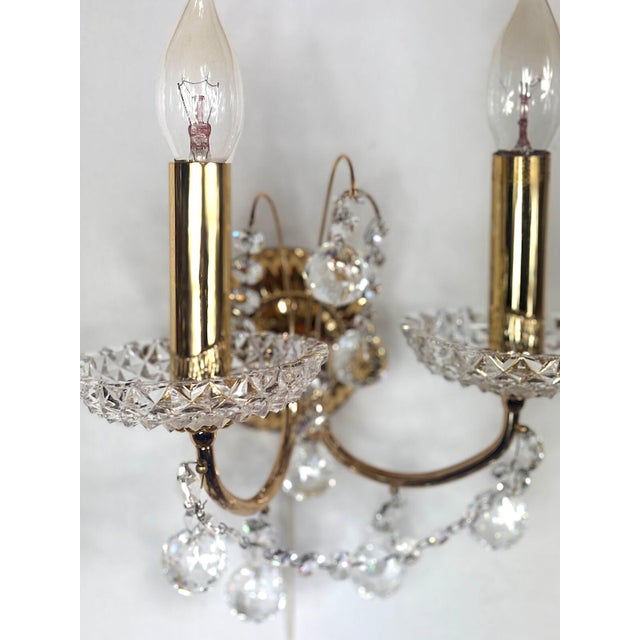24k Gold-Plated Brass and Lead Crystal Wall Lamp from Schröder, 1970s For Sale - Image 6 of 9
