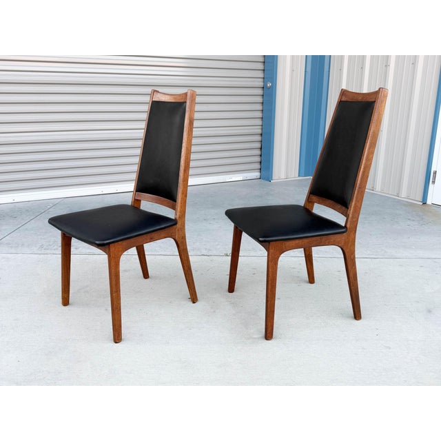 1960s Mid Century Walnut and Vinyl Dining Chairs by Brown Saltman For Sale - Image 5 of 7